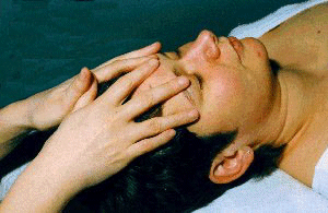 BEHANDLUNGSBEISPIELE FÜR DIE CRANIOSACRALE THERAPIE